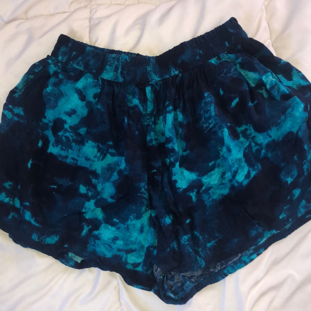 Flowy shorts